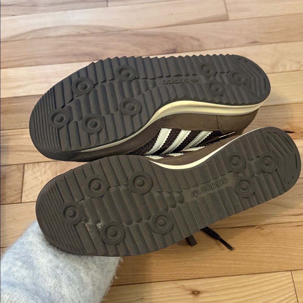 adidas Brown and White Women's Low-Profile Retro Sneakers - Picture 7 of 8